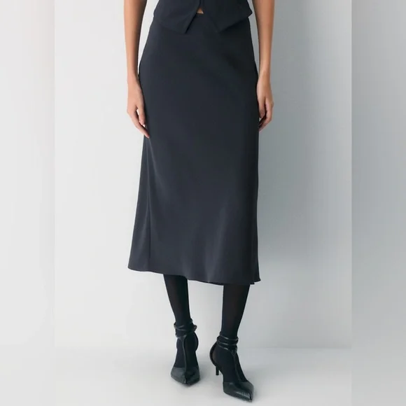 Aritzia Black Midi Skirt - Picture 2 of 10